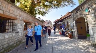 Turistički privrednici uputili apel Vladi FBiH: Ponudili rješenje za uvođenje minimalne plaće od 1.000 KM