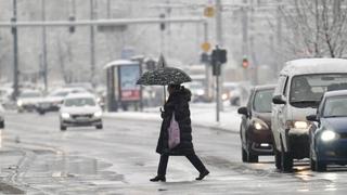 U prvom dijelu dana u većem dijelu BiH snijeg, nakon toga smanjenje oblačnosti