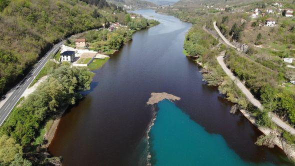 Jablaničko jezero - Avaz