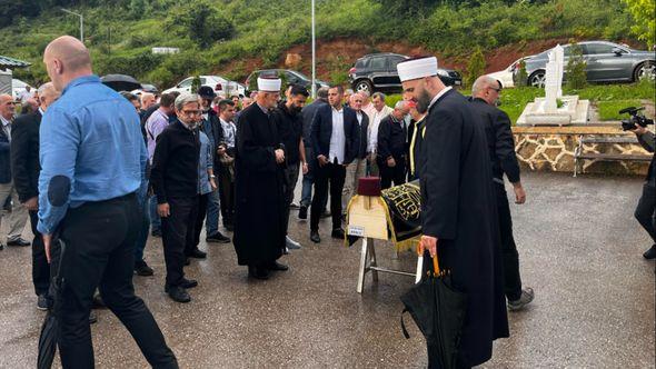 Sa dženaze Muradifu Brkiću Mufti - Avaz