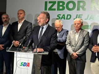 Srebrenica izgubljena, Izetbegović poručio: Dobili smo deset novih načelničkih mjesta, ali nećemo slaviti