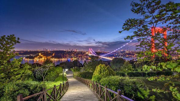 Noćni pogled na Istanbul - Avaz