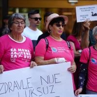 Završeni protesti ispred Parlamenta FBiH: "Zdravlje nije luksuz"