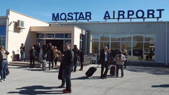 Mostarski aerodrom - Avaz