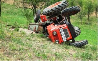 Tragedija kod Prijedora: Muškarac poginuo u prevrtanju traktora