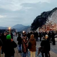 Zbog tragedije u Cetinju građani i studenti na sat blokirali put Cetinje – Podgorica