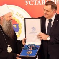 Dodik uručio patrijarhu Porfiriju orden RS