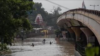 Poplave usmrtile najmanje 72 ljudi u Asamu u Indiji
