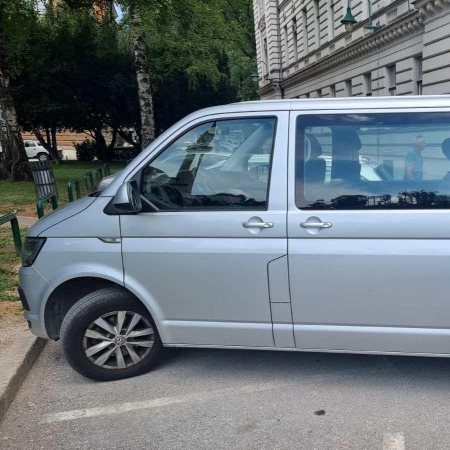 Besplatan kombi prevoz umjesto kosog lifta na Ciglanama