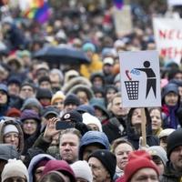 Protest protiv desnice u Njemačkoj: Među demonstrantima i kancelar Šolc