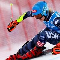 Shiffrin leads 1st run of GS as she chases record win No. 83