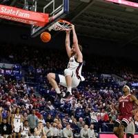 Timme reaches 2,000 points, No. 12 Gonzaga tops Santa Clara