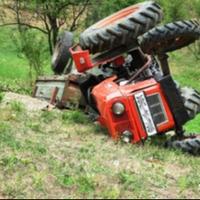 Tragedija kod Prijedora: Muškarac poginuo u prevrtanju traktora