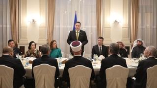 Bećirović organizirao iftar za ambasadore i reisa Kavazovića