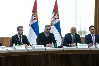 Vučić s članovima Vlade Srbije o protestima, Kosovu i BiH: Bezbjednosna situacija poljuljana

