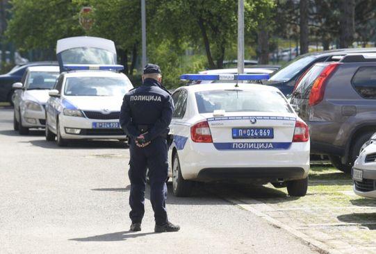 Policija na terenu  - Avaz