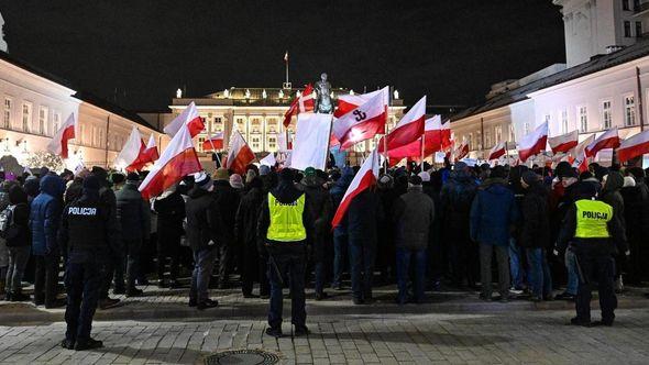 Građani protestuju zbog hapšenja - Avaz