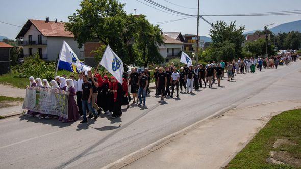 Sa prošlogodišnje šetnje - Avaz