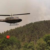 Helez: Helikopter Oružanih snaga BiH od jutros gasi požar na lokalitetu Tjentište
