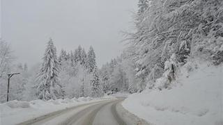 Na planinskom prevoju Romanija zabranjen saobraćaj za kamione