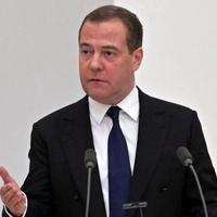 Medvedev: Nećemo stati dok ne uništimo nacistički režim u Kijevu 