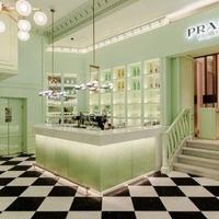 Spoj modernog i luksuznog: Zavirite u „Prada Caffe“ u Londonu