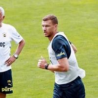 Čini se da Murinjo ne vjeruje Džeki: Fener ruši rekord za napadača kojeg "mrzi" Ronaldo