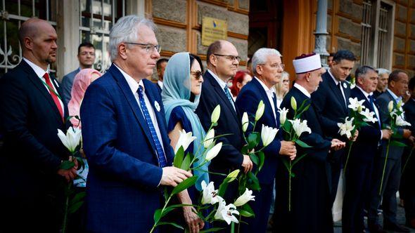 Majkl Marfi ispred Predsjedništva BiH - Avaz