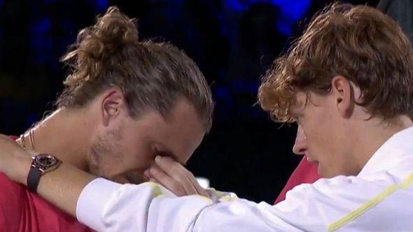 Zverev se rasplakao nakon poraza, uslijedio je Sinerov gospodski potez