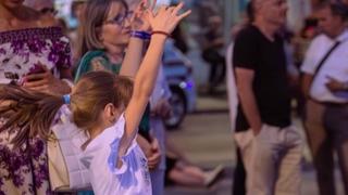 Pronađena rasplesana djevojčica koja je osvojila srca publike na koncertu maestra Mehte: "Pusa od Tee"