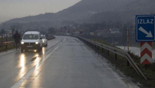 BIHAMK: Moguće stvaranje poledice na cestama - Avaz