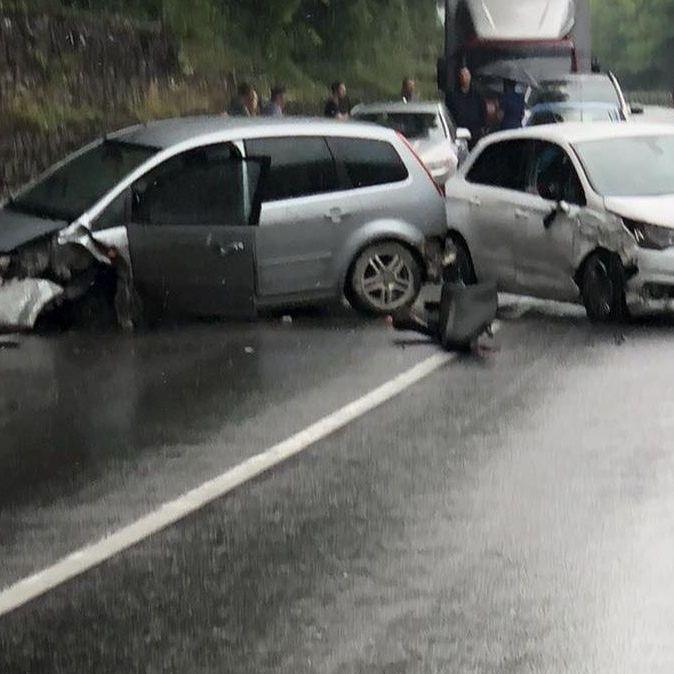 Težak sudar kod tunela Vranduk: Dijete hitno prevezeno u Zenicu, saobraćaj potpuno obustavljen