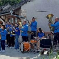 Dugogodišnja tradicija: Stolačka limena muzika ulicama grada na Bregavi