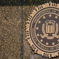 FBI pretresao domove dvojice Amerikanaca povezanih s ruskim medijima