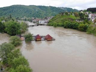 BIHAMK: Zbog poplava zatvoreni granični prelazi Bosanska Dubica, Bosanska Kostajnica i Bosanski Novi