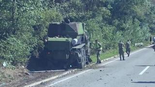 Stravična nesreća: Borbeno vozilo Vojske Srbije pregazilo civilni automobil, ima poginulih