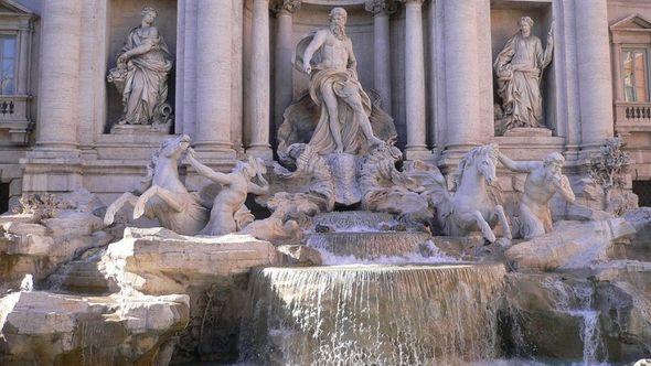 Fontana di Trevi - Avaz