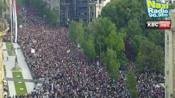 Masovni protesti - Avaz