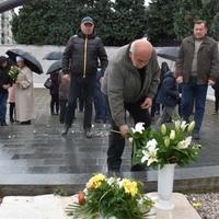 Položeno cvijeće na spomen obilježja braniteljima Goražda