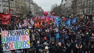 Demonstranti u Francuskoj: Blokirat ćemo državu 