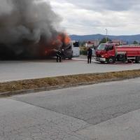 Video / Na Autobuskoj stanici u Žepču gorio đački autobus