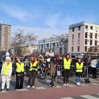 Niske temperature nisu slomile duh studenata u Novom Sadu, u povratku će im pomoći taksisti iz Beograda