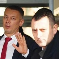 MUP KS o današnjem incidentu: Sarajlija preticao Nešićevo službeno vozilo, nema elemenata krivičnog djela