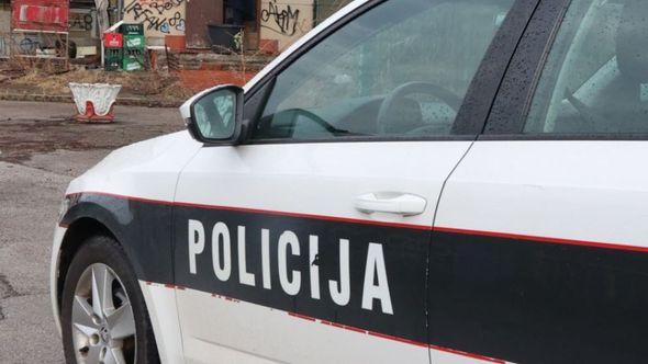 Policija na licu mjesta - Avaz