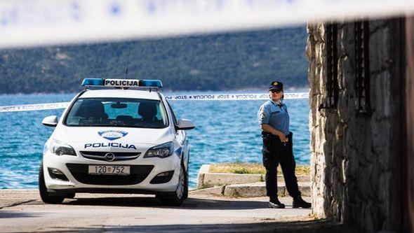 Policija privela više osoba - Avaz