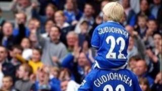 Treća generacija slavne fudbalske porodice: Gudjonsen večeras ponovo na Stamford Bridžu