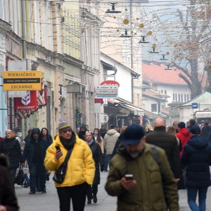 FHMZ: Danas oblačno, krajem dana mogući kiša i snijeg