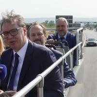 Vučić obišao prvu dionicu autoputa Niš - Merdare: Perfektno urađeno kao da ste došli u Austriju