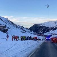 Dvoje skijaša poginulo u lavini u Švicarskoj