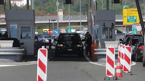 Pojačani granični pregledi - Avaz